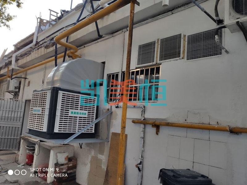 <a href=http://www.enjoy-serie.com target='_blank'>凱美恒</a>水簾空調(diào)解決餐廳廚房太熱問題 凱美恒水簾空調(diào)解決餐廳廚房太熱問題